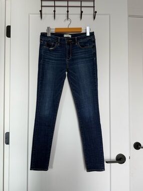 Abercrombie & Fitch Dark Blue Skinny Jeans